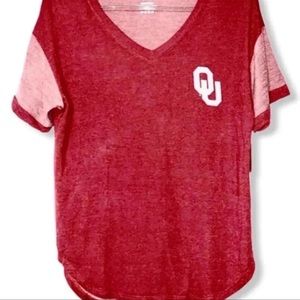 NCAA Oklahoma Sooners red tee